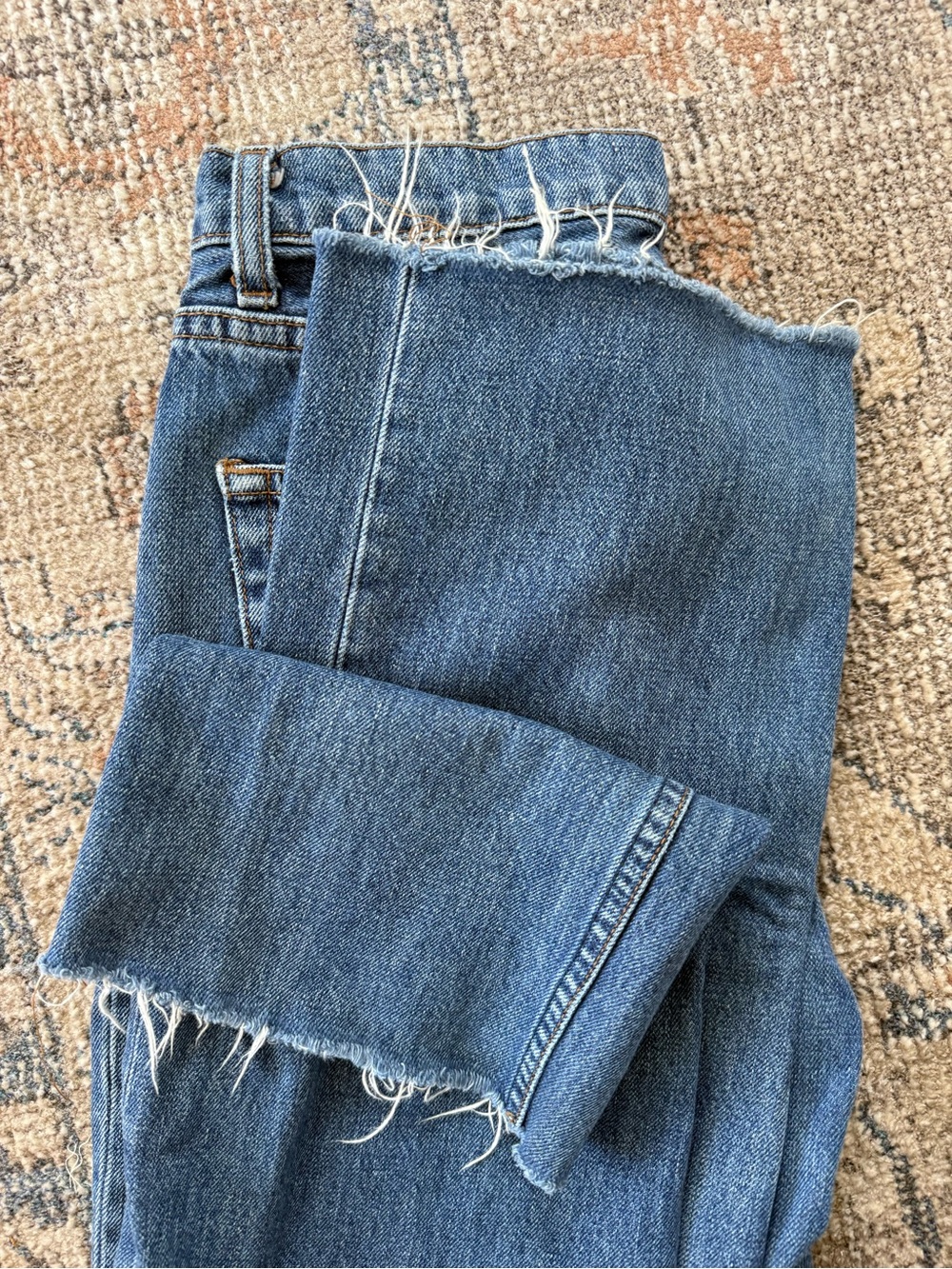 Reformation high rise straight leg jeans in Baltic wash (26) - made in USA - Picture 4 of 9
